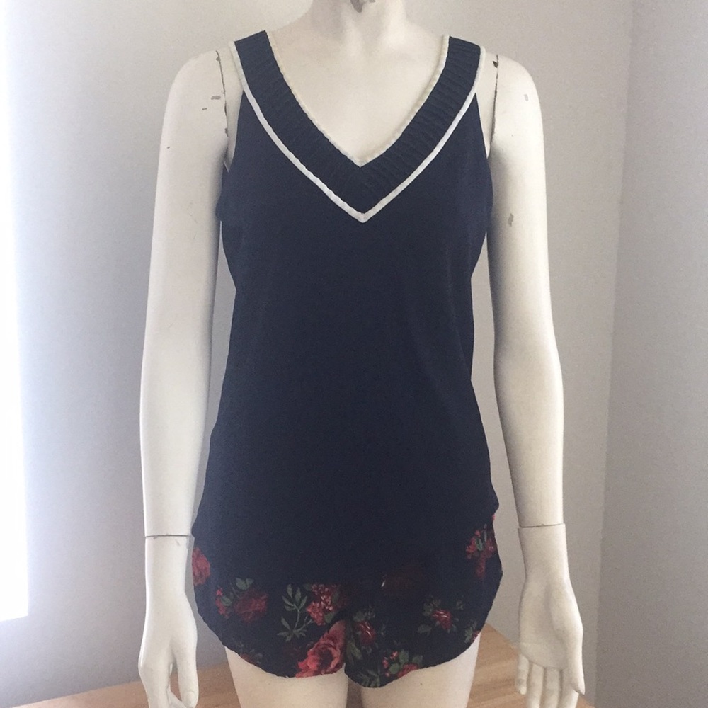 Jones of  New York FLASH SALE WEEKEND Top Sz M